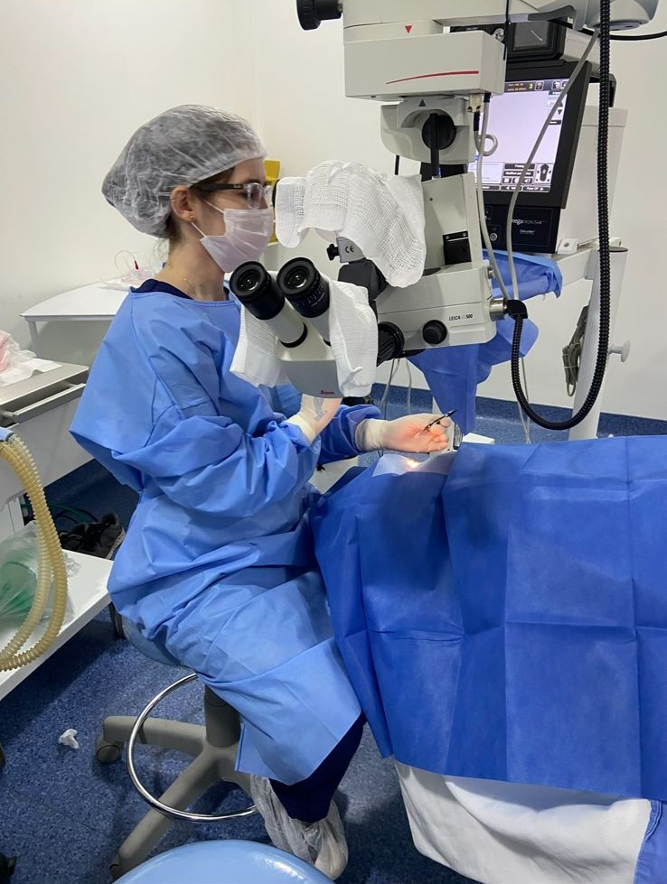Cirurgia oftalmológica — Viselut Oftalmologia